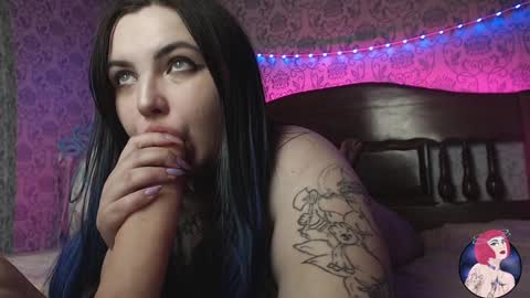 Annie online show from December 2024 03:41:02 PM