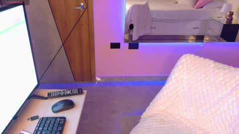 Snapshot of yukiliuu chatting on February 2026 02:10:01 AM Yuki online show from February 2026 02:10:01 AM