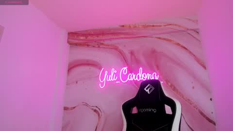 Yuliet online show from November 2025 04:07:02 PM