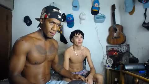 Snapshot of yulian_23 chatting on May 2026 12:05:01 AM Ivan online show from May 2026 12:05:01 AM