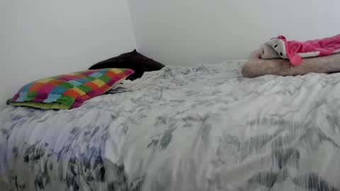 Yuliana online show from May 2026 06:04:02 PM