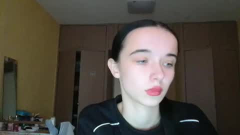 Yuliia online show from November 2025 07:35:02 AM