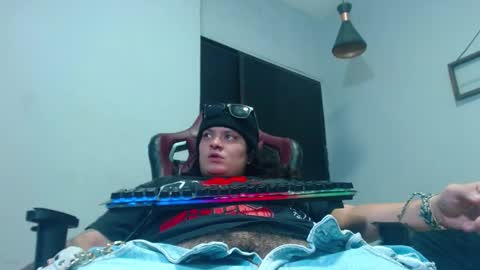 Snowflake online show from November 2025 07:53:01 AM