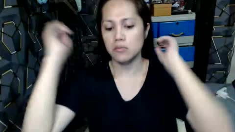 yumi online show from February 2026 11:19:02 AM