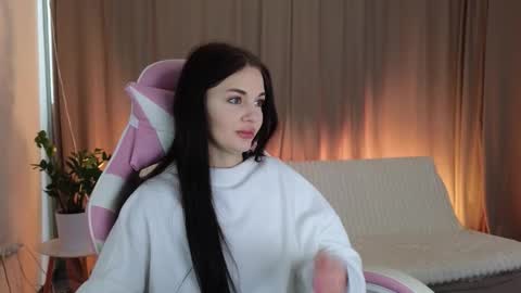 yumieast online show from January 2026 07:57:02 AM