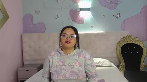 YumiViolet online show from February 2026 07:53:01 PM