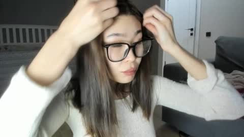 Yumi online show from January 2025 04:08:01 PM