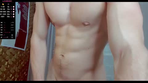 Snapshot of yummmy_dick_ chatting on June 2026 06:29:01 PM STUD online show from June 2026 06:29:01 PM