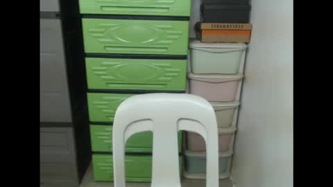 yummy chesca online show from October 2025 12:32:02 AM