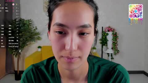 Snapshot of yummy_lamii chatting on February 2026 02:37:02 PM Cindey online show from February 2026 02:37:02 PM