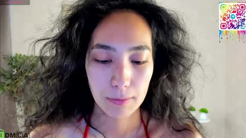 Snapshot of yummy_lamii chatting on April 2026 03:54:02 AM Cindey online show from April 2026 03:54:02 AM