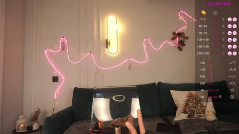 Snapshot of yummyik chatting on December 2024 01:10:02 PM Yummy online show from December 2024 01:10:02 PM