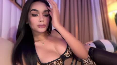 Snapshot of yummyrenalyn chatting on April 2026 09:39:01 PM Goddes Renalyn online show from April 2026 09:39:01 PM