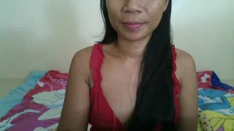 Snapshot of yuna_05 chatting on June 2026 03:49:02 PM yuna_05 online show from June 2026 03:49:02 PM