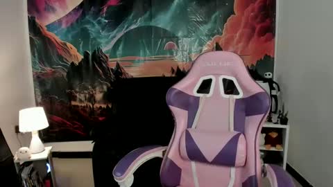 Yuna online show from November 2025 01:44:02 PM