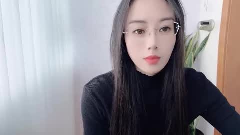 YunEr online show from October 2025 03:07:01 AM