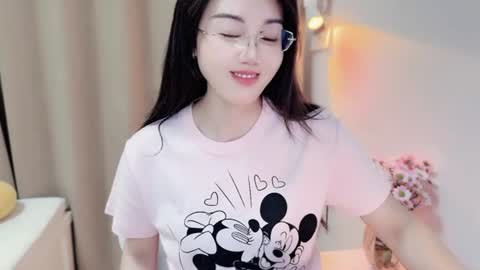 Snapshot of yuner0715 chatting on June 2026 03:21:01 PM YunEr online show from June 2026 03:21:01 PM