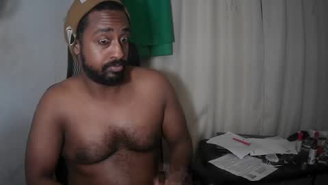 Snapshot of yungma chatting on November 2025 01:15:01 AM yungswade online show from November 2025 01:15:01 AM