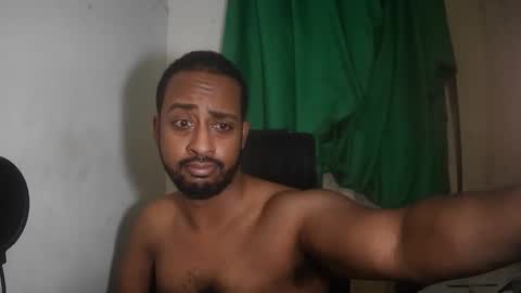 Snapshot of yungma chatting on January 2026 05:12:01 AM yungswade online show from January 2026 05:12:01 AM