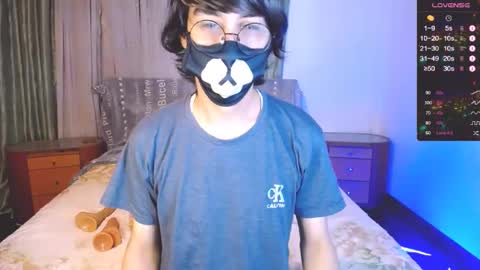 Snapshot of yuniorb chatting on December 2024 03:52:01 AM the puppy boy online show from December 2024 03:52:01 AM