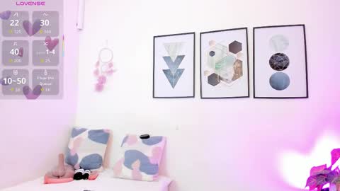 Yunna online show from November 2025 11:32:02 AM