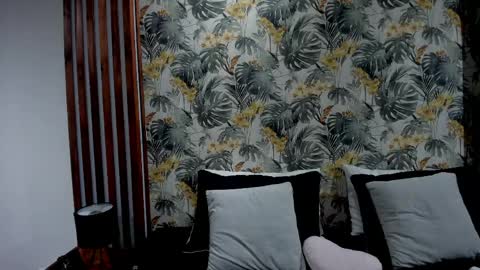 Yuri Kay online show from April 2026 07:36:01 PM