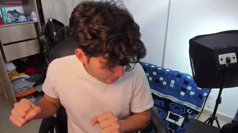 yurii_moody online show from September 2025 06:19:01 PM