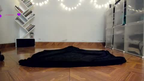 paola online show from February 2025 01:20:01 AM