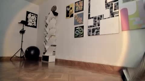 paola online show from January 2026 10:48:02 PM