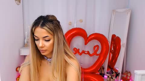 Snapshot of yuukenzi chatting on February 2025 09:10:01 AM Maria online show from February 2025 09:10:01 AM