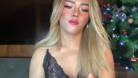 Miss Cali online show from December 2024 08:10:02 PM