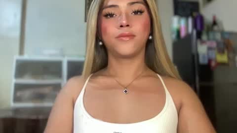 Miss Cali online show from September 2025 06:20:01 PM