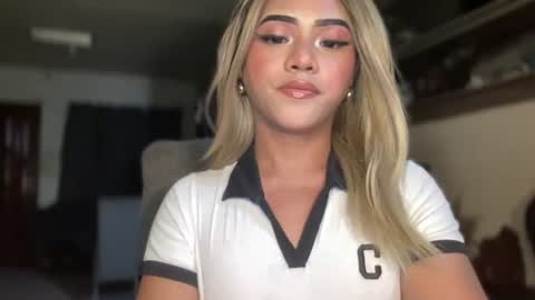 Snapshot of yvonne_guidotti chatting on June 2026 06:56:01 PM Miss Cali online show from June 2026 06:56:01 PM