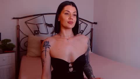 I V Y   online show from February 2026 09:41:01 PM