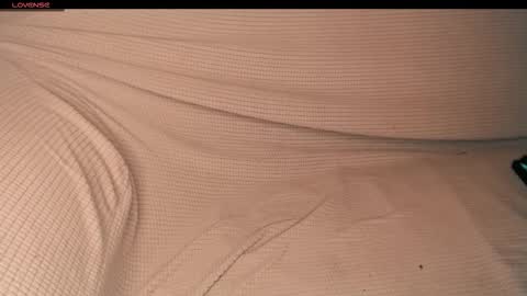 yzza_suave online show from December 2025 06:58:01 PM