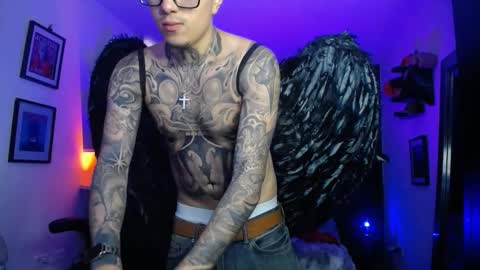 zac_muller1 online show from November 2025 04:30:02 PM