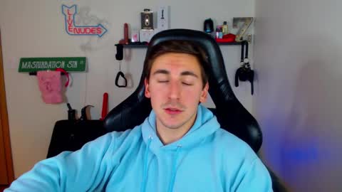 Zach Rhyder online show from December 2024 01:43:01 AM