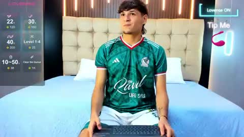 zack23__ online show from June 2026 03:09:02 AM