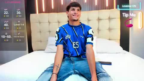 zack23__ online show from June 2026 03:06:02 AM