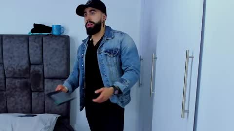 Richard online show from February 2025 08:14:02 PM