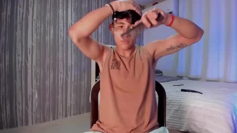 Snapshot of zack_horny19 chatting on March 2025 01:10:02 PM Zack online show from March 2025 01:10:02 PM