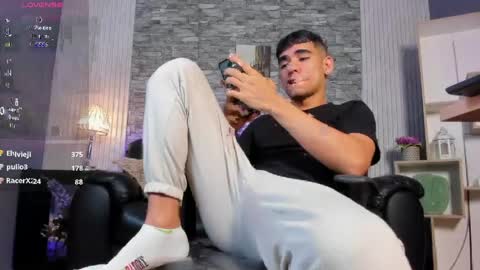 zack_joness10 online show from April 2026 04:40:01 AM