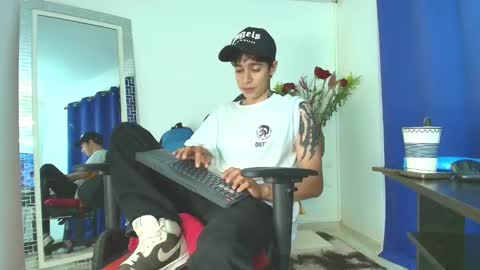 zack online show from February 2025 08:52:02 PM