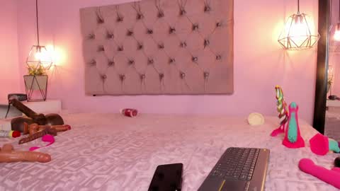 zafira online show from January 2025 05:41:01 PM