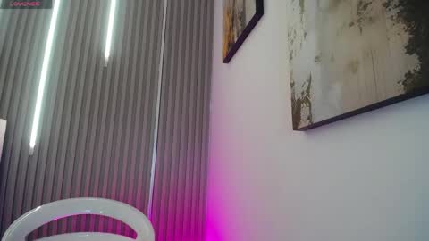 Zafiro online show from April 2026 04:57:01 AM