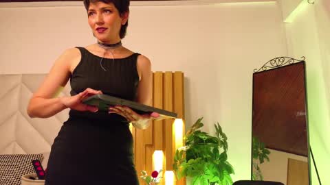 Karina  online show from September 2025 08:42:01 PM