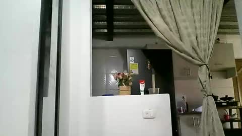 Zafiro online show from April 2026 02:36:02 PM