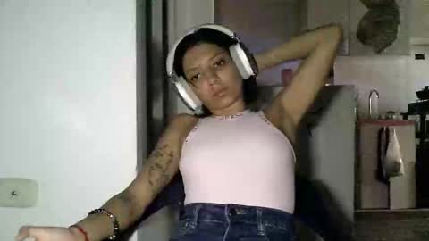 Snapshot of zafiro_rubi chatting on May 2026 03:28:01 PM Zafiro online show from May 2026 03:28:01 PM