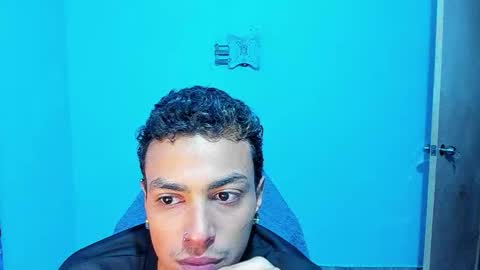 BiG Zafiro online show from February 2026 09:28:02 AM