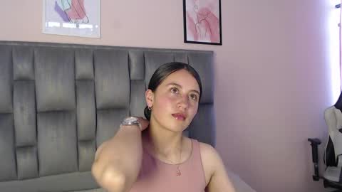 Snapshot of zaida_1 chatting on June 2026 09:27:01 PM Zaida online show from June 2026 09:27:01 PM
